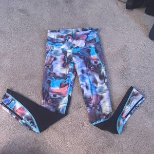 Under Armour 3/4 length leggings S